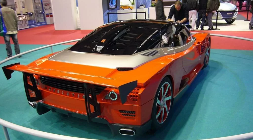 5.lada-revolution---3.JPG 5.lada-revolution---3.JPG