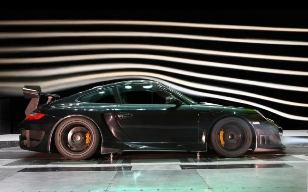 porsche-911-in-the-studio (1) (1).jpg porsche-911-in-the-studio (1) (1).jpg