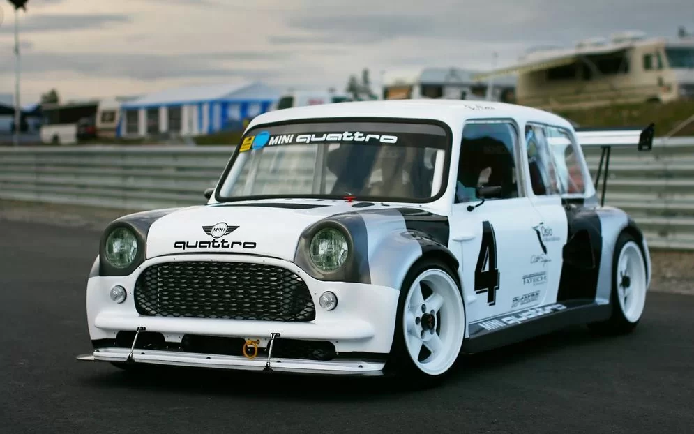 mini-quattro.JPG mini-quattro.JPG